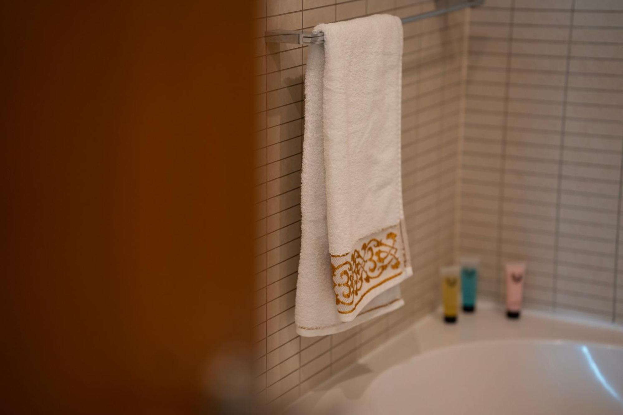 Stunning 2br Luxuryliving In Primearea Alnaseem203 Apartment