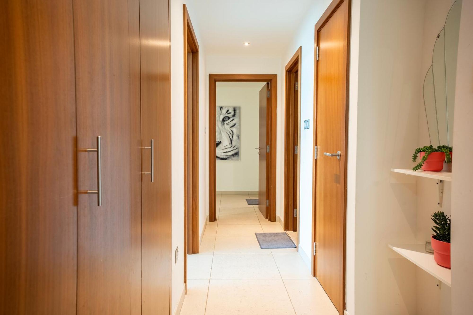 Apartment Stunning 2br Luxuryliving In Primearea Alnaseem203 *