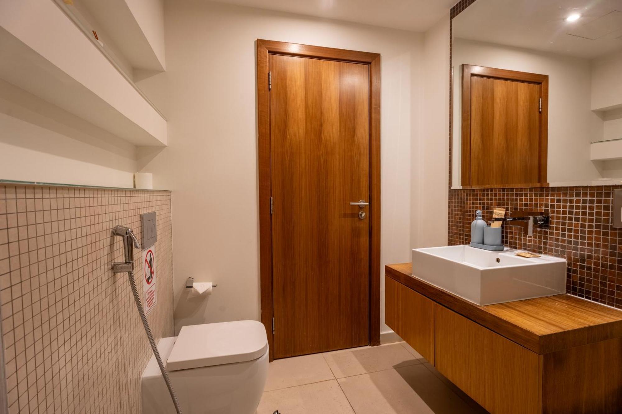 Apartment Stunning 2br Luxuryliving In Primearea Alnaseem203